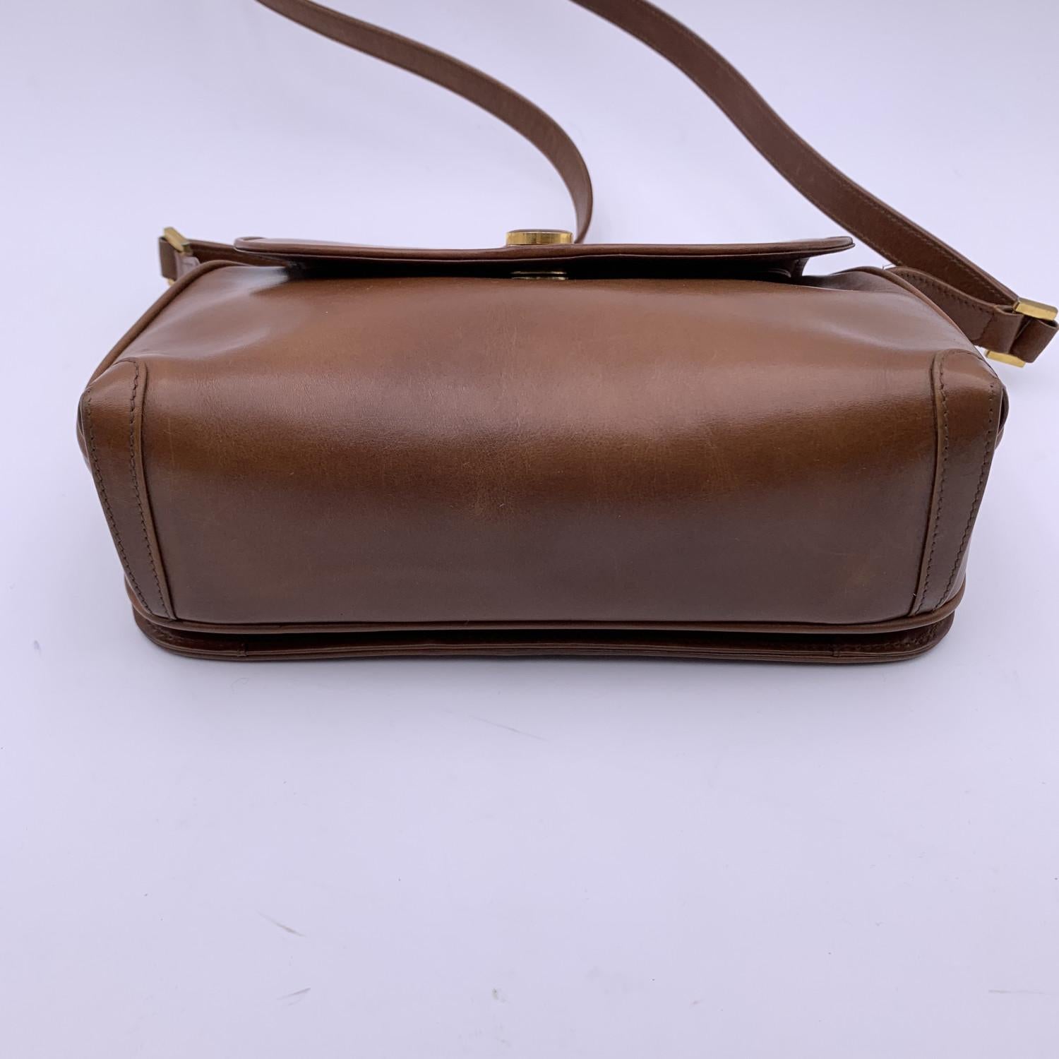 Women's Gucci Vintage Brown Leather Shoulder Bag Double Flap