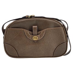 Gucci Vintage Brown Leather Shoulder Bag with Front Pocket