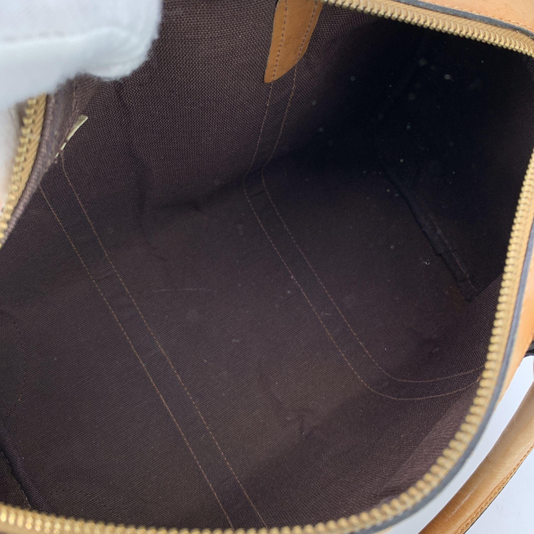 Gucci Vintage Brown Logo Canvas GG Tan Leather Boston Bag In Good Condition For Sale In Rome, Rome