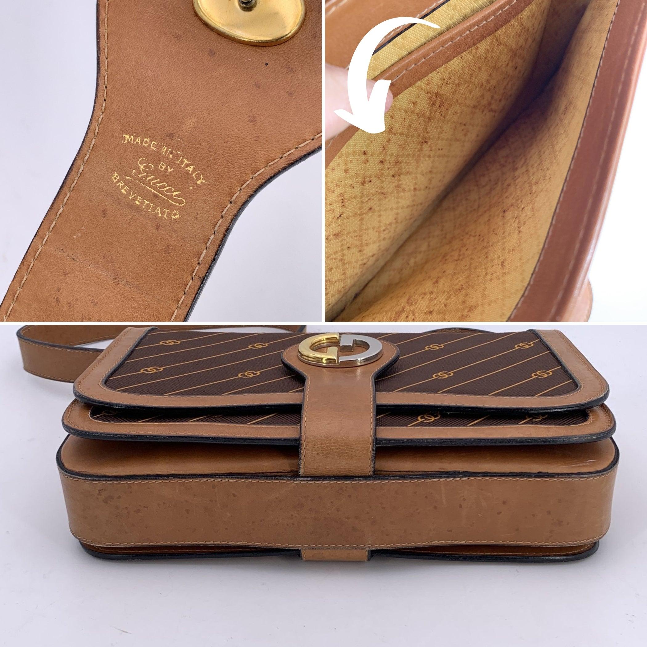 Gucci Vintage Brown Logo Canvas GG Tan Leather Sac à bandoulière Bon état - En vente à Rome, Rome