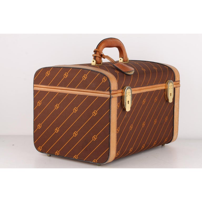 Gucci Vintage Brown Logo Canvas Travel Bag Train Case Beauty Handbag