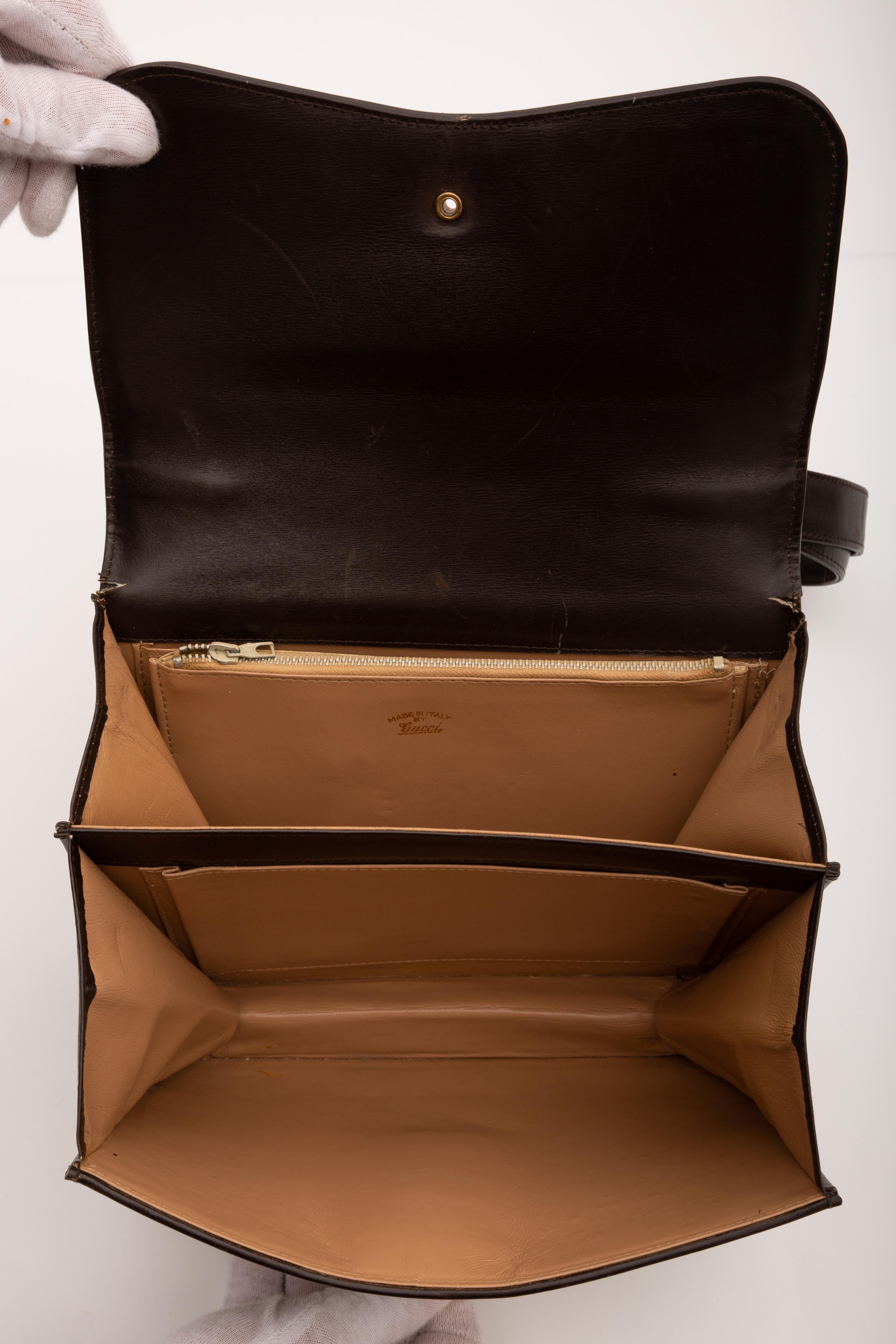 Gucci Vintage Brown Monogram GG Supreme Shoulder Bag In Good Condition In Montreal, Quebec