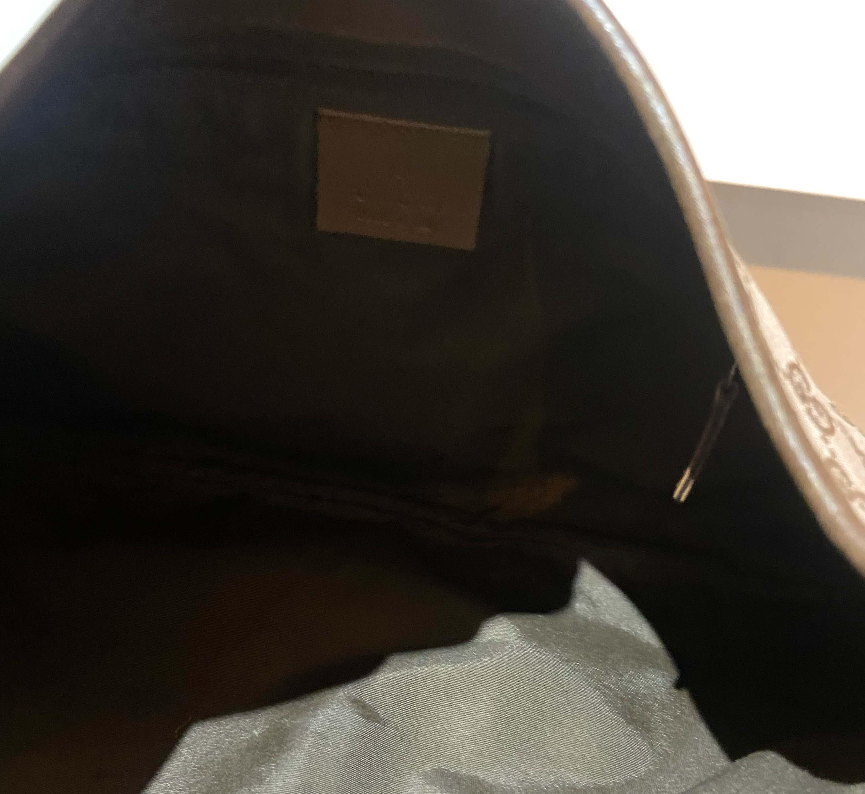 Gucci Vintage Brown Monogram Medium Jackie Bag For Sale 4