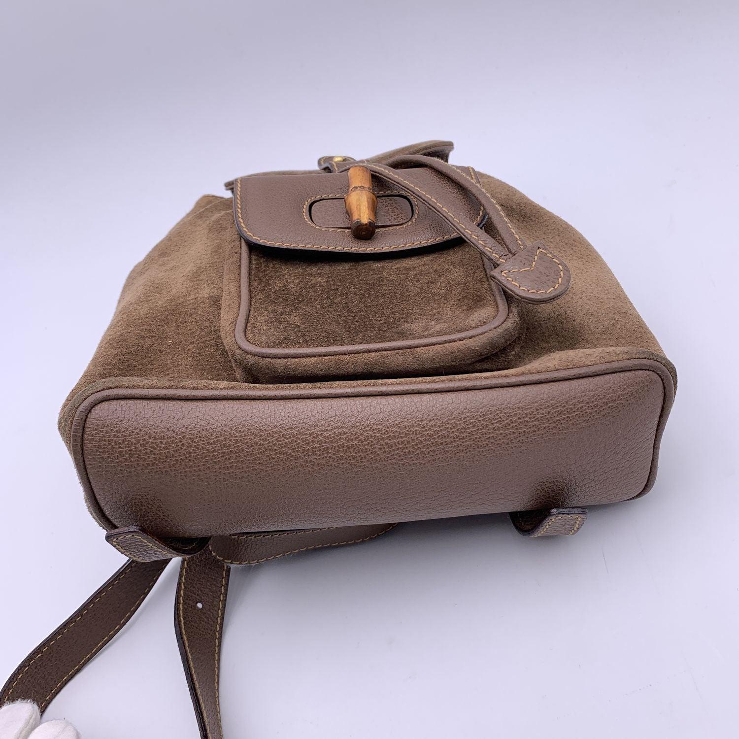 Gucci Vintage Brown Suede Bamboo Small Backpack Shoulder Bag en vente 3