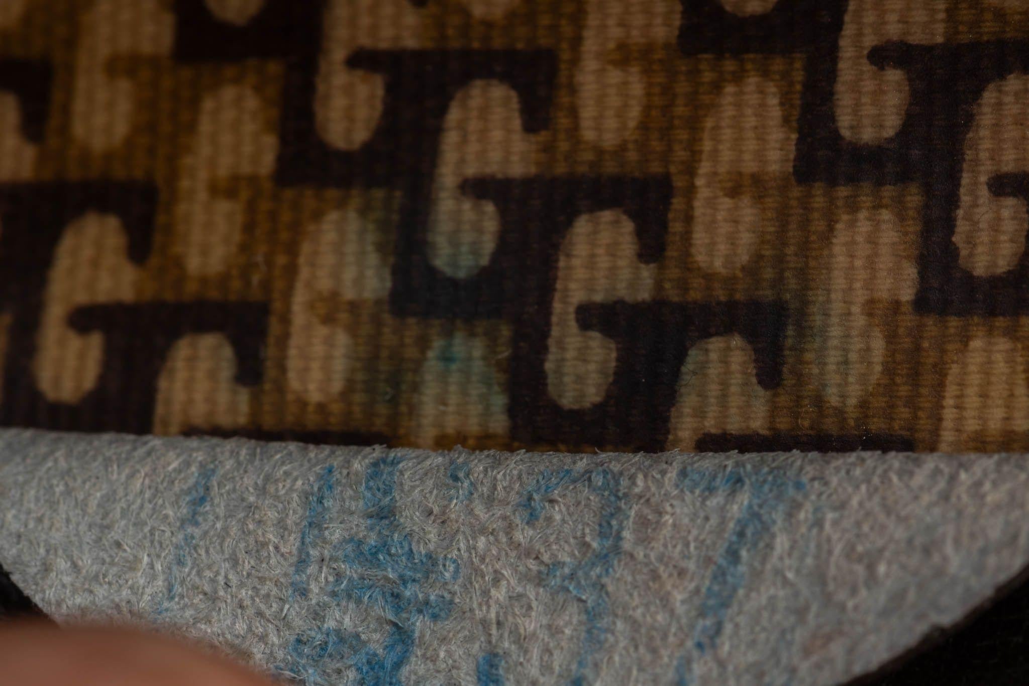 Gucci Vintage Brown Suede Logo Clutch For Sale 6