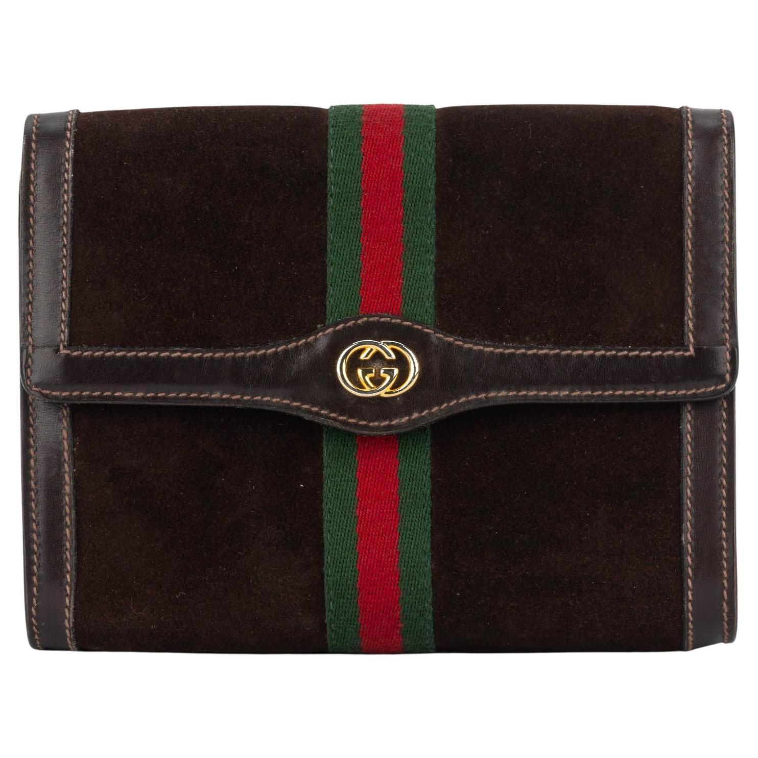 Gucci Vintage Brown Suede Logo Clutch en vente