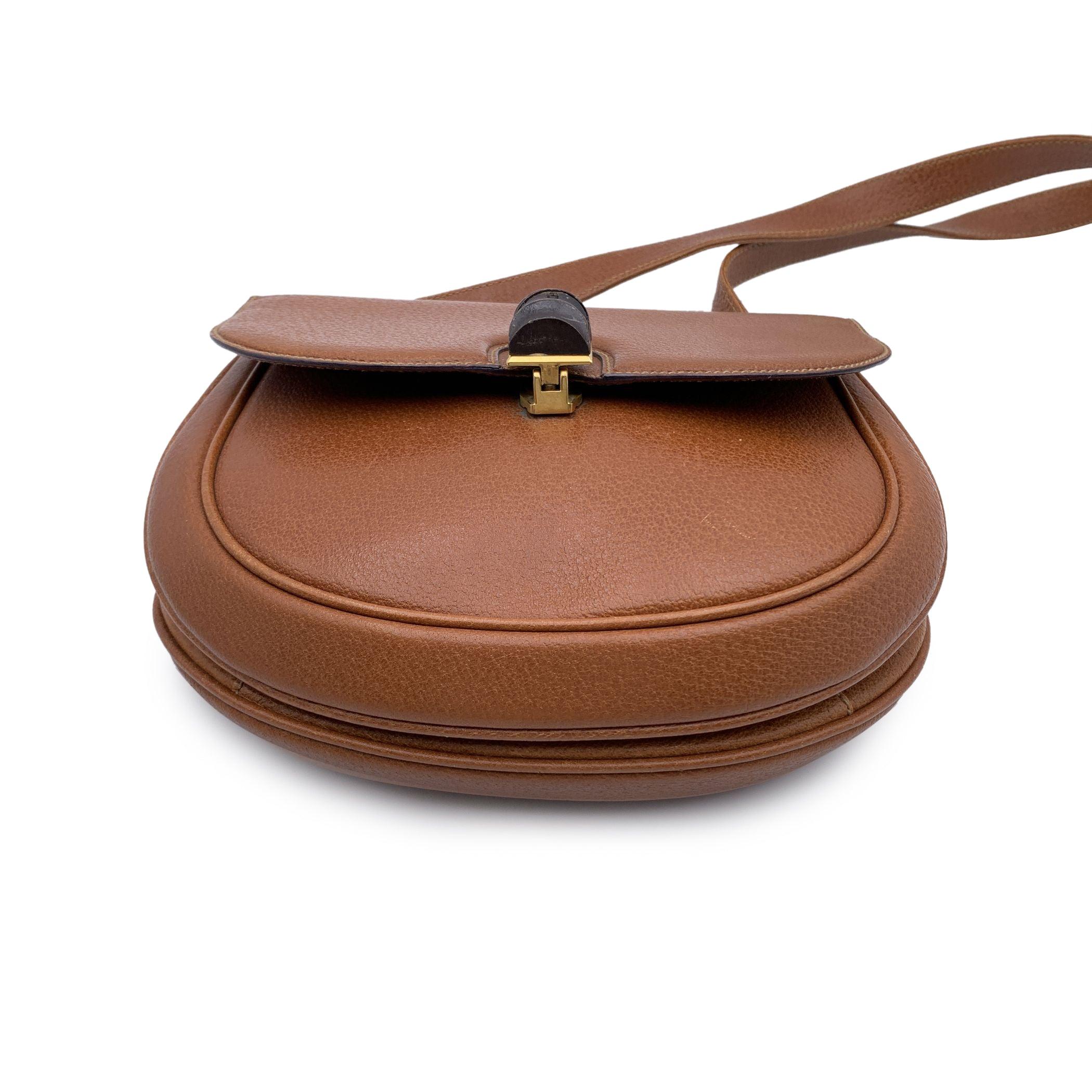 Women's Gucci Vintage Brown Tan Leather Bamboo Flap Shoulder Bag