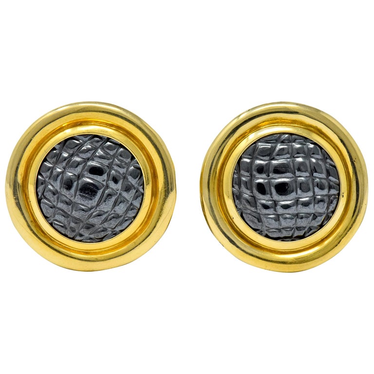Gucci Vintage Carved Hematite 18 Karat Gold EarClip Earrings For Sale