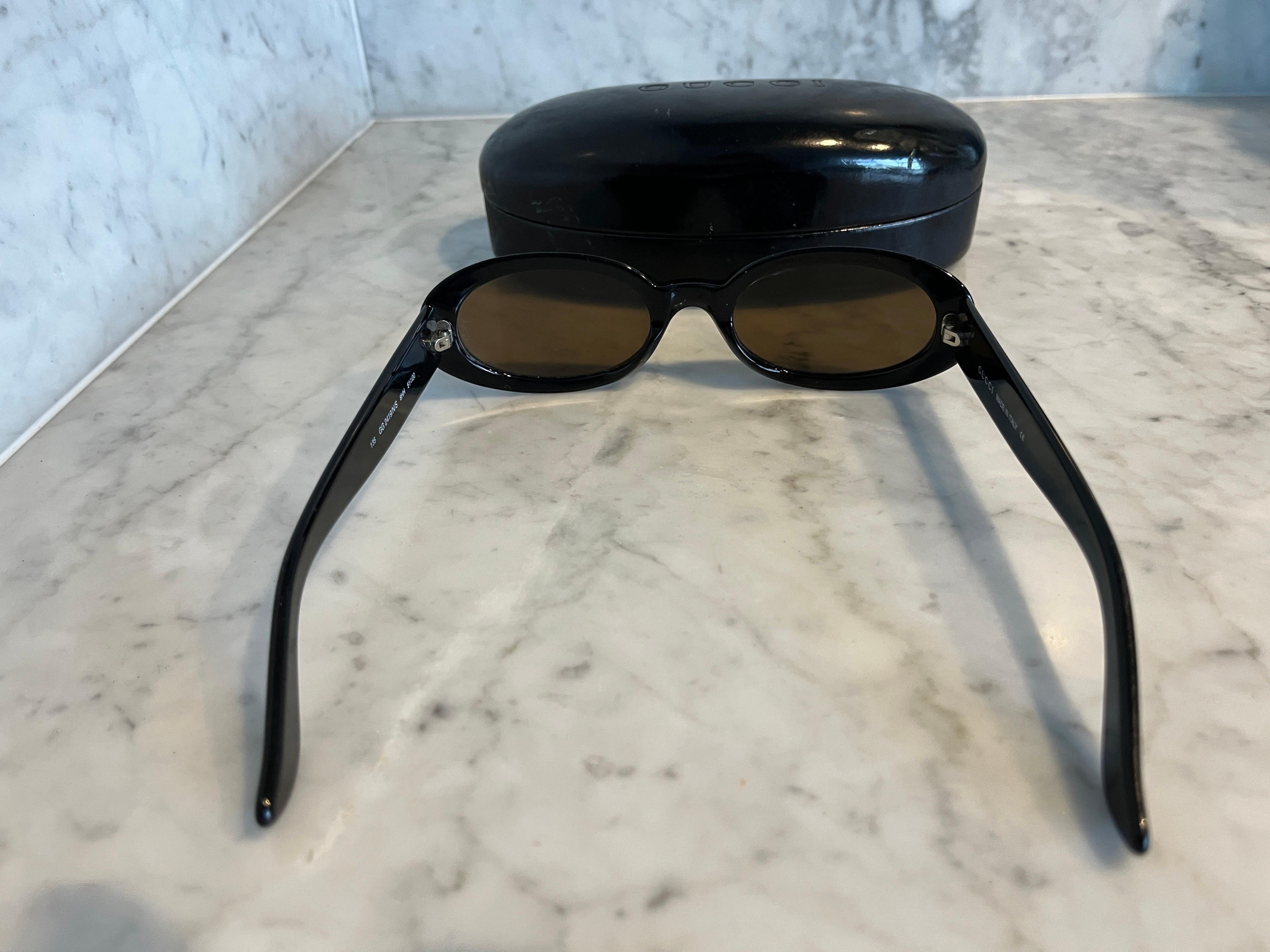 GUCCI VINTAGE CATEYE Sunglasses 1990s In Good Condition For Sale In COLLINGWOOD, AU