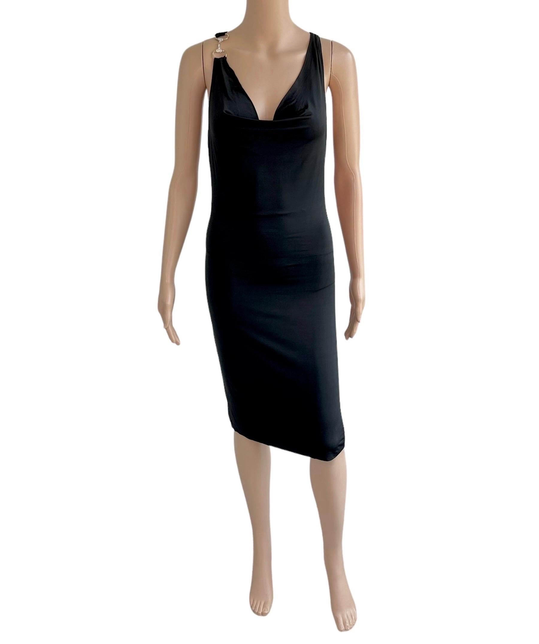 Gucci Vintage Vestido Negro Bodycon Espalda Recortada Herradura Adornada con Cristales en venta 12
