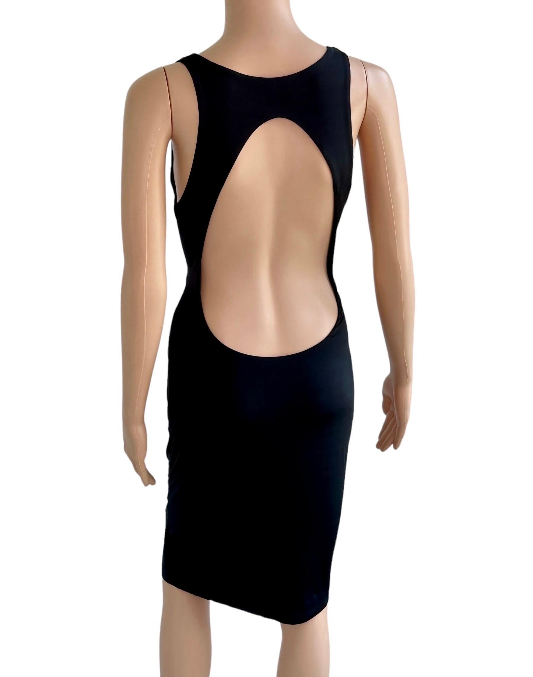 Gucci Vintage Vestido Negro Bodycon Espalda Recortada Herradura Adornada con Cristales en venta 4