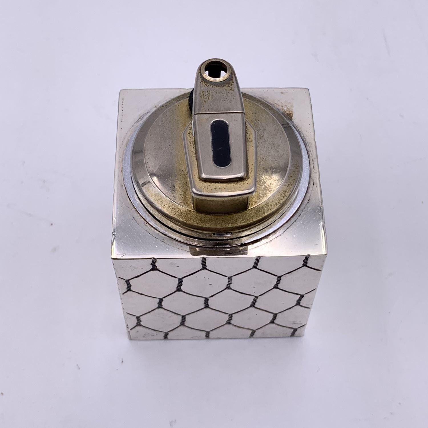 Women's or Men's Gucci Vintage Engraved Silver Metal Table Lighter Home Decor For Sale