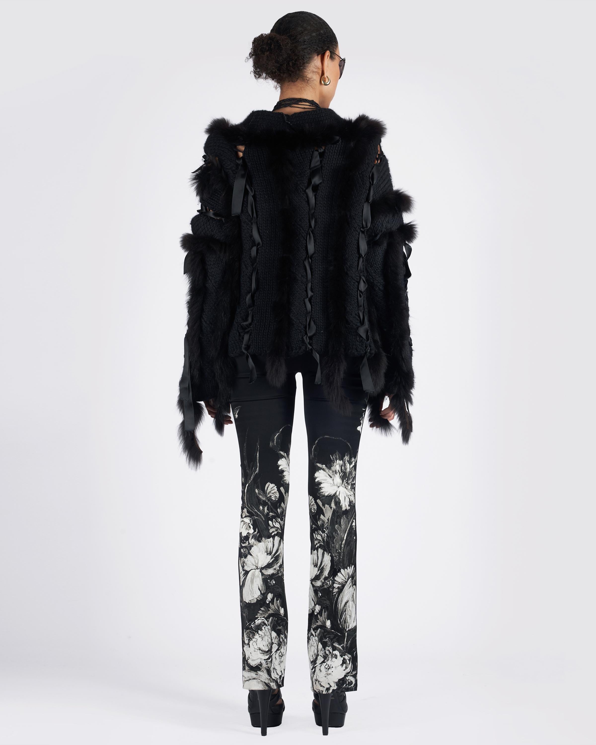 Gucci Vintage F/W 2002 Runway Cardigan en fourrure de renard tissée Excellent état - En vente à London, GB