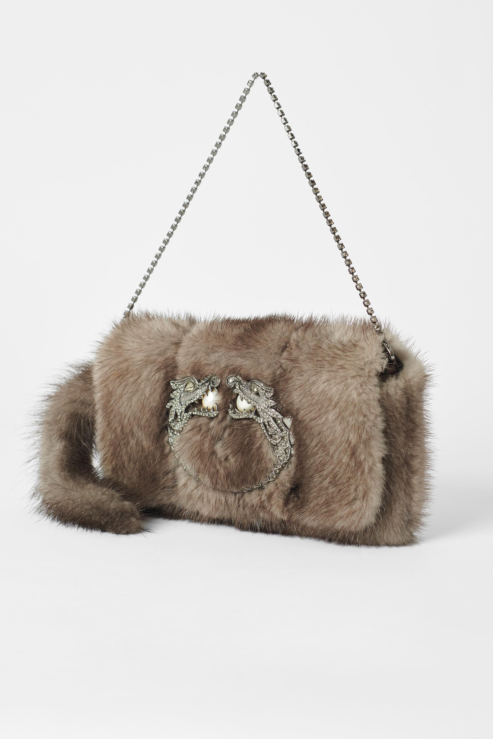 Gucci by Tom Ford Fall Winter 2004 mink fur bag, as seen on the runway. Features mink fur body, detachable crystal chain, embellished gold dragon with pearl centre on front and magnetic closure. In excellent vintage condition, comes with
