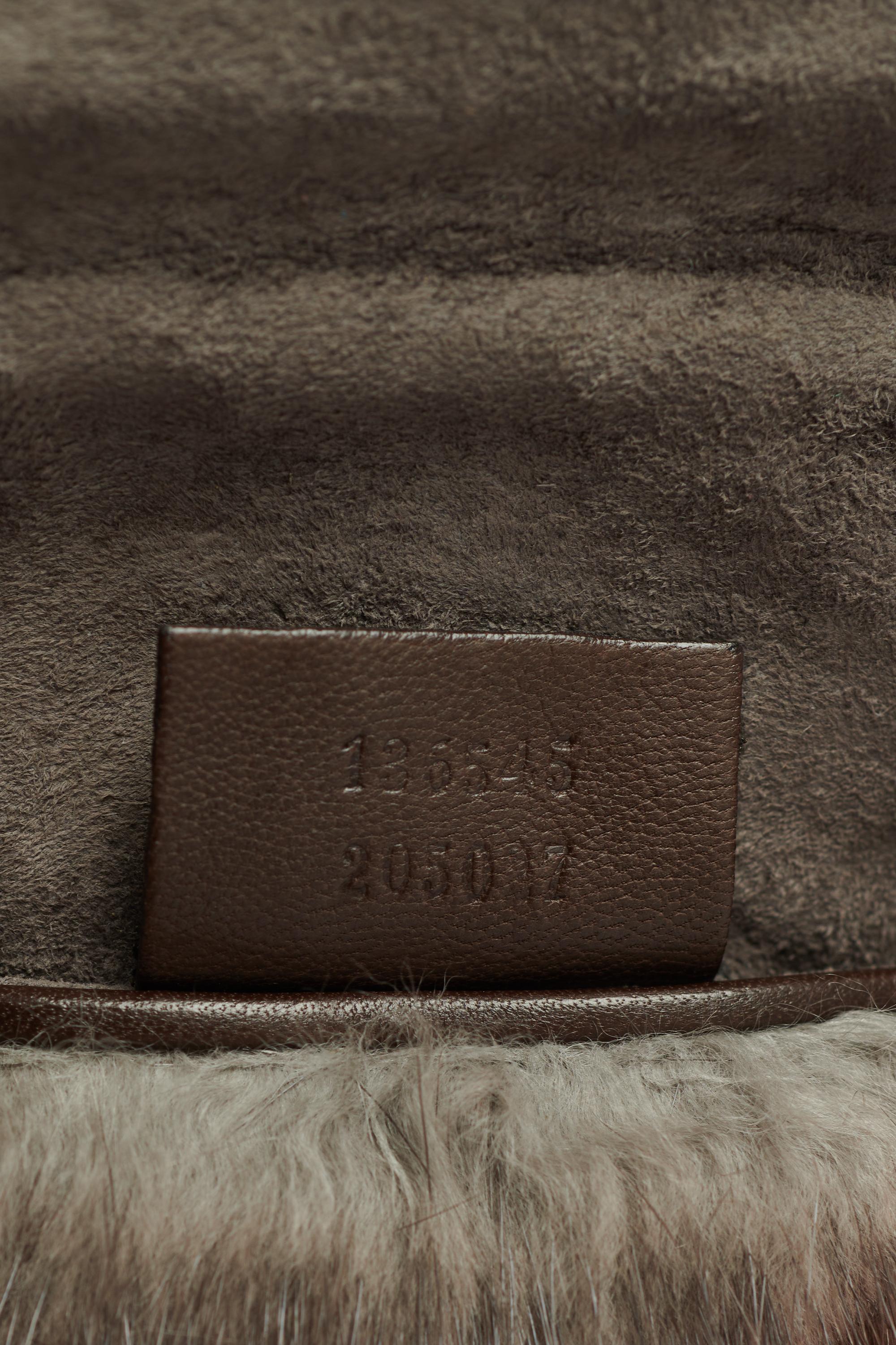 Gucci Vintage F/W 2004 Runway Mink Fur Dragon Pearl Grey Clutch For Sale 2