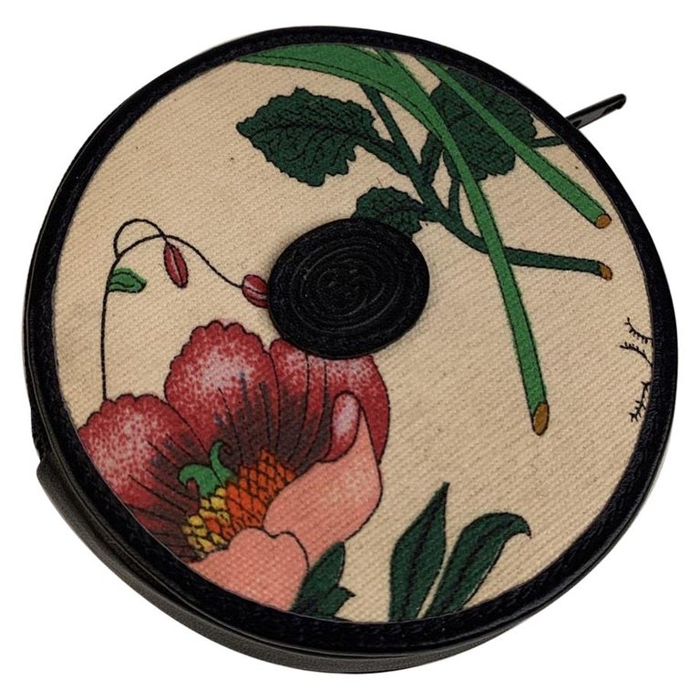 Gucci Vintage Flora Canvas and Leather Round Wallet Coin Purse For Sale at 1stdibs