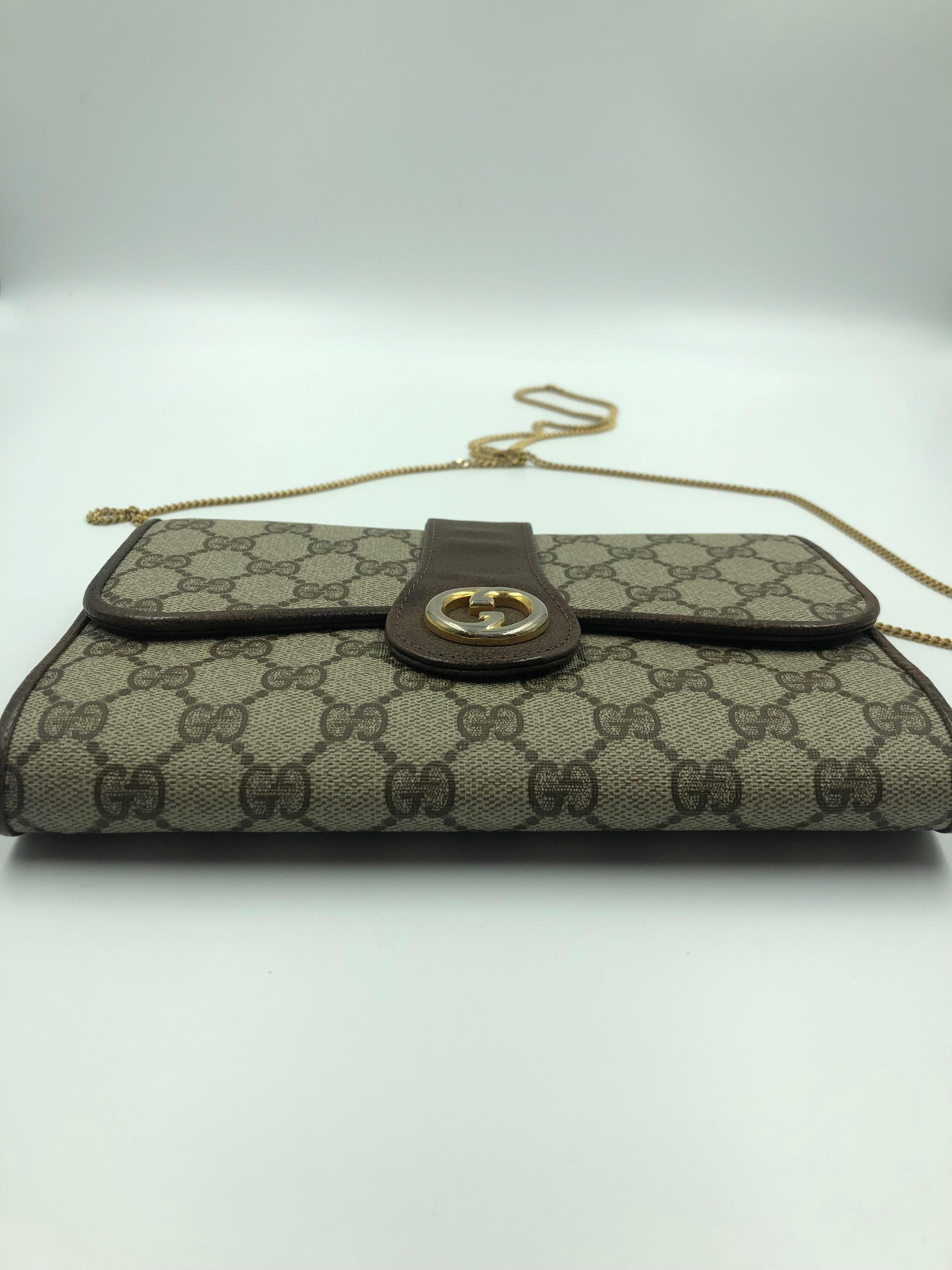 Gucci Vintage GG Logo Crossbody Bag with Gold Chain 3