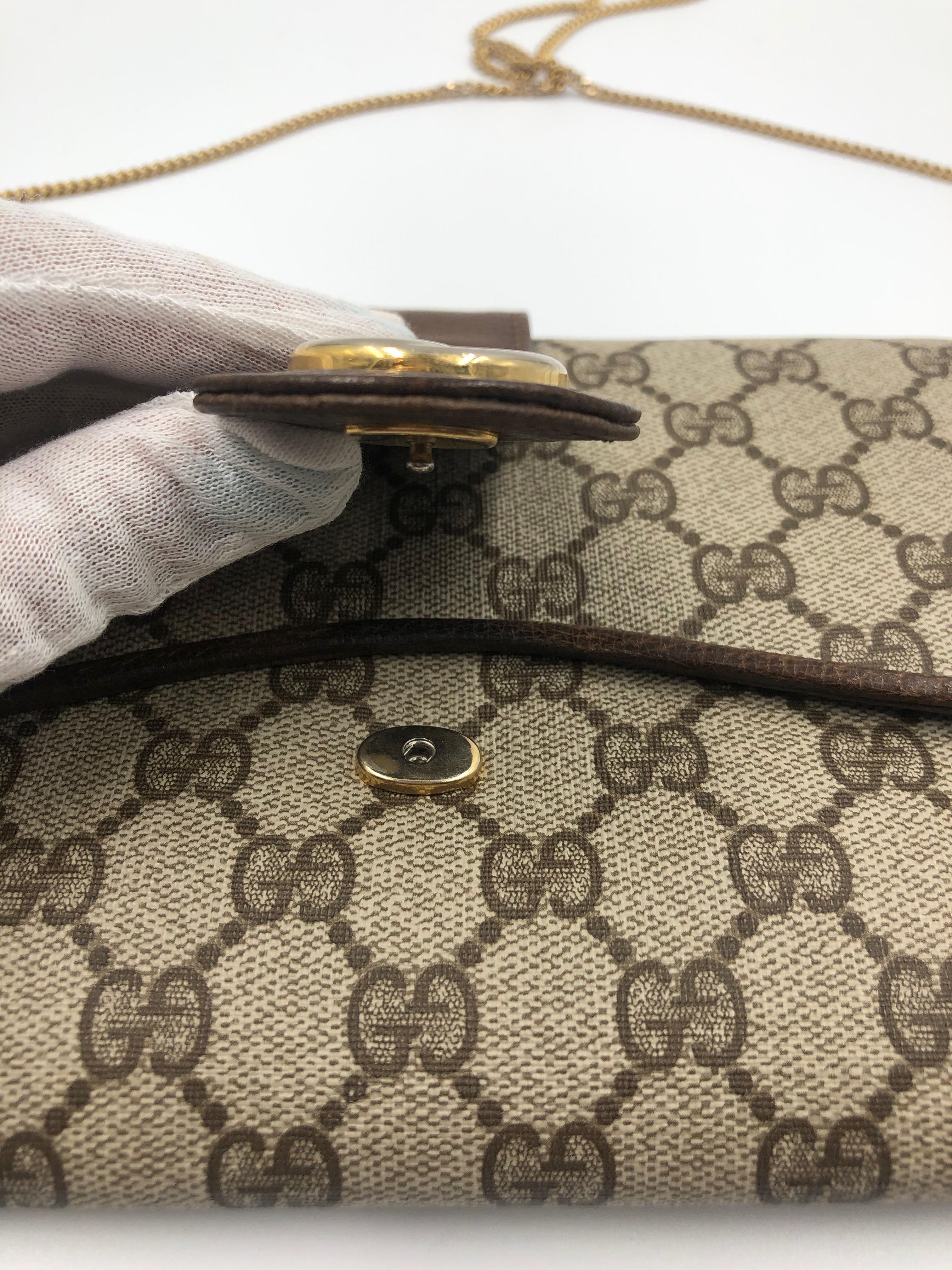 Gucci Vintage GG Logo Crossbody Bag with Gold Chain 5