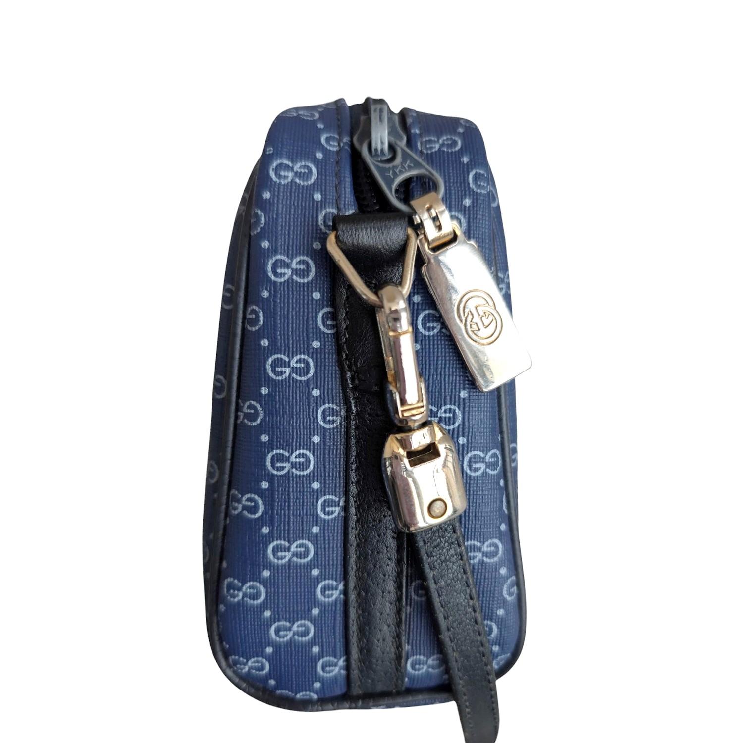 Gucci Vintage GG Micro Monogram Navy Shoulder Bag en vente 3