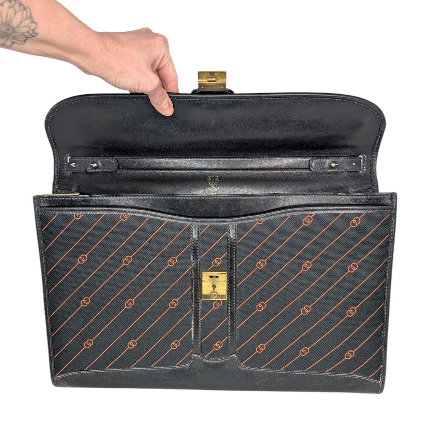 Gucci Vintage GG Portfolio Briefcase en vente 1