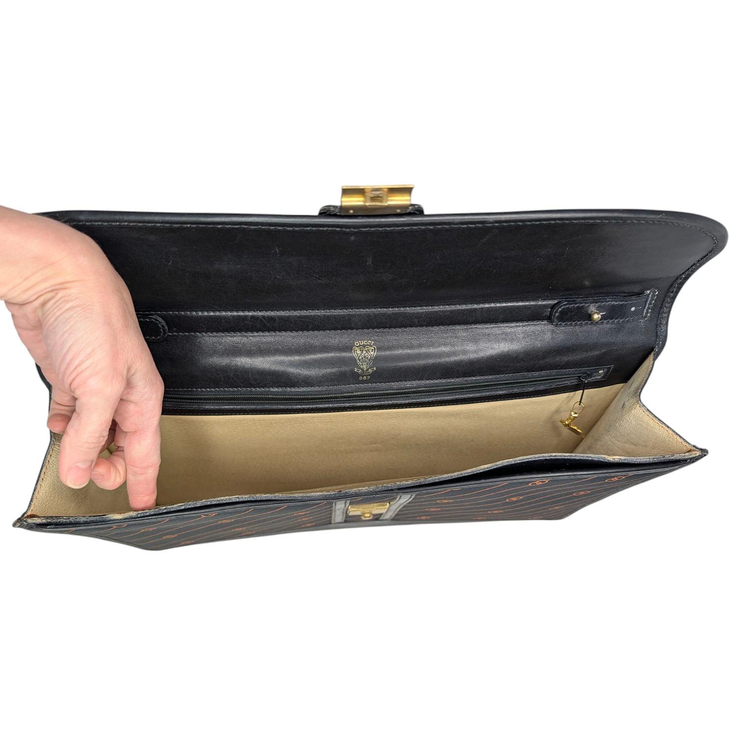 Gucci Vintage GG Portfolio Briefcase en vente 3