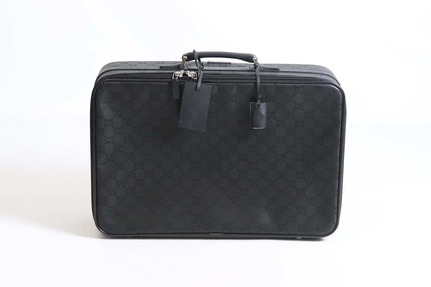 Gucci Vintage Gg Satin And Leather Suitcase In Good Condition For Sale In London, GB