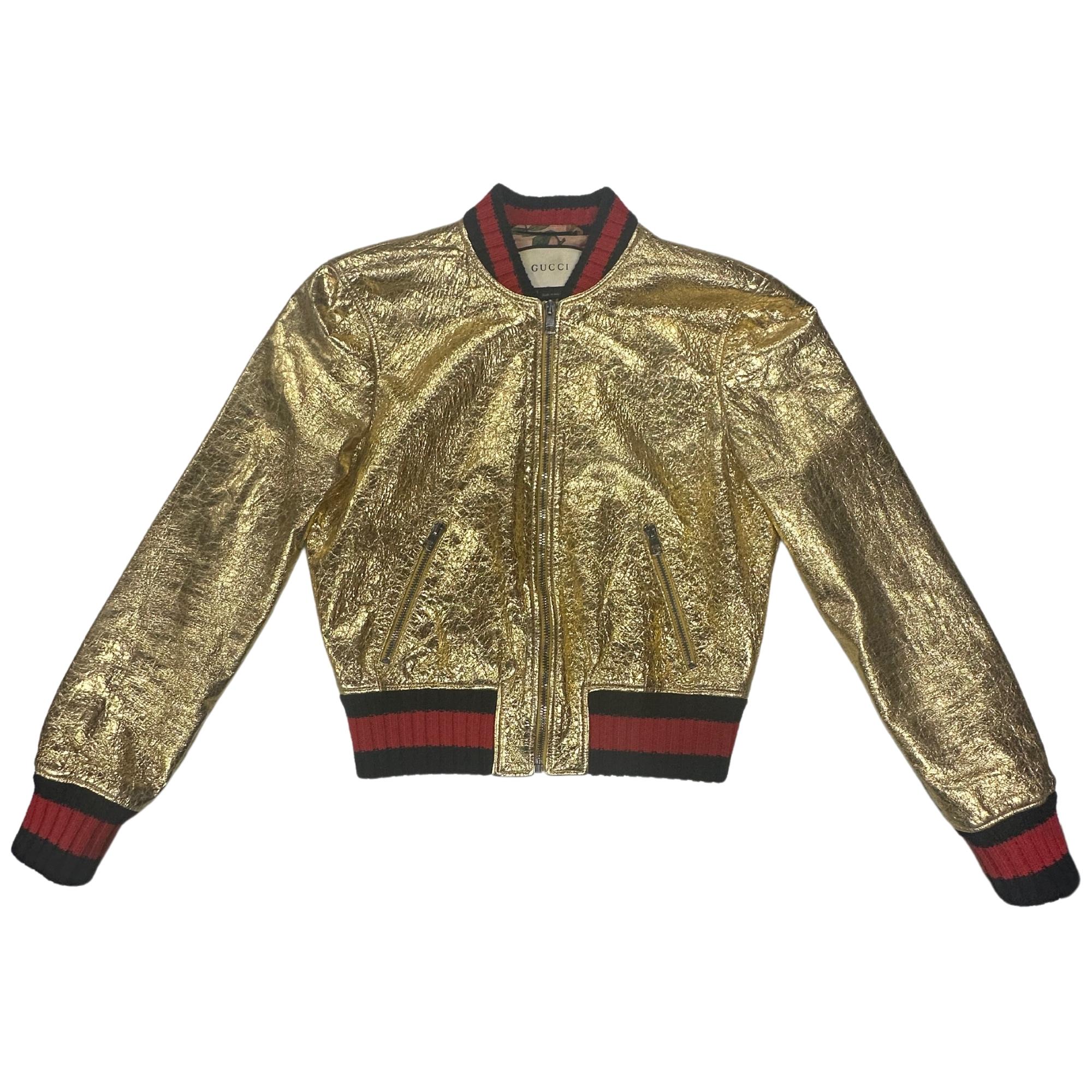 Gucci Vintage Goldfarbene Lammfelljacke (40  Klein) im Angebot 1
