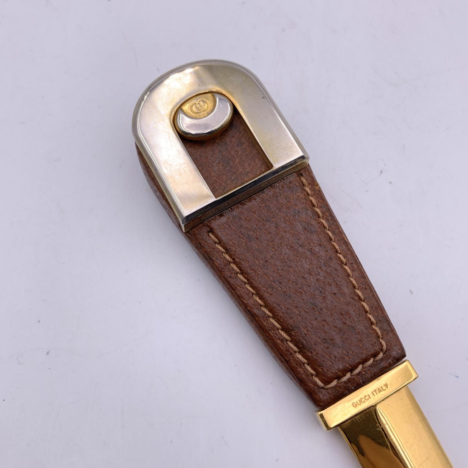 Gucci Vintage Gold Metal Letter Opener Brown Leather Handle In Good Condition For Sale In Rome, Rome