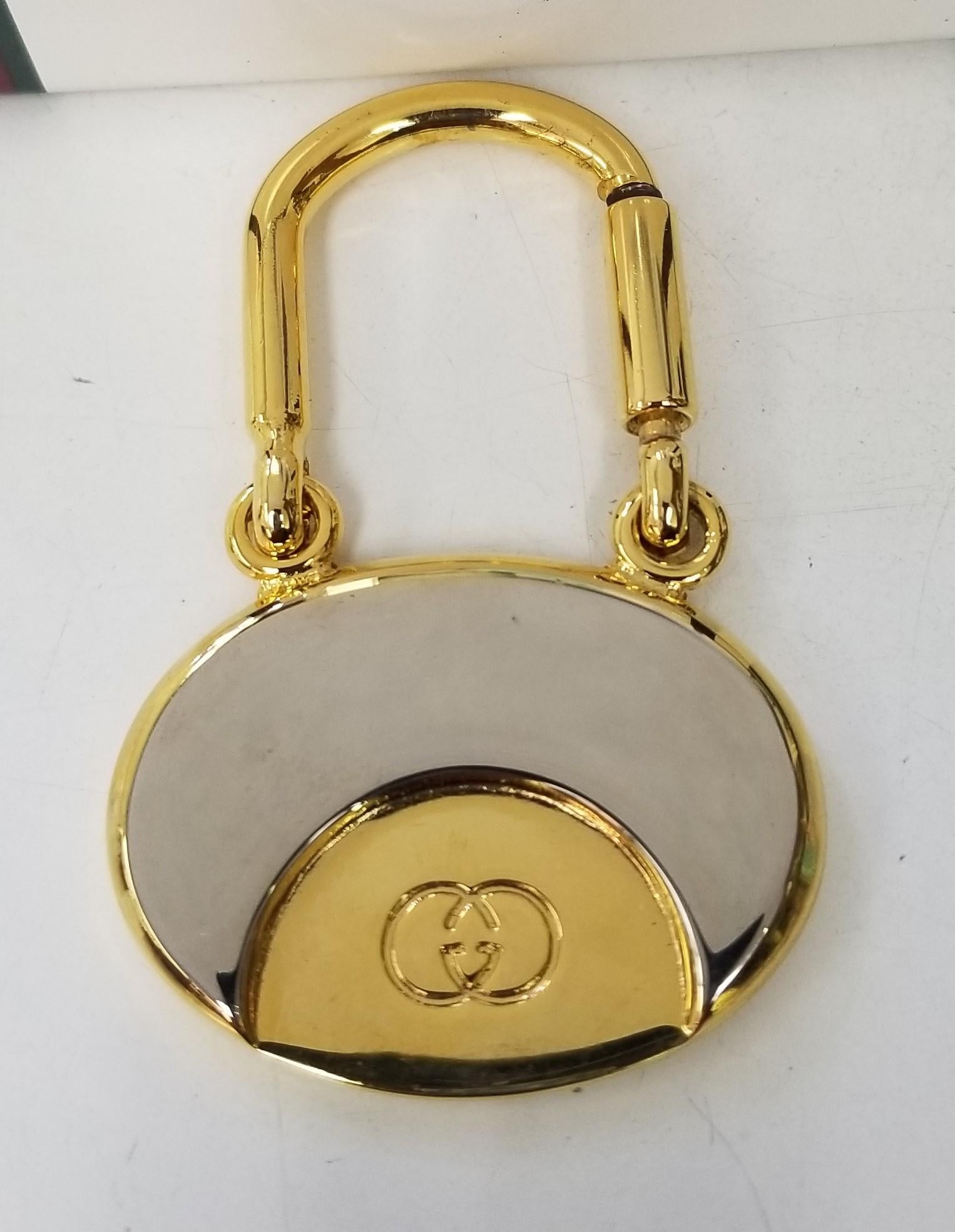Porte-clés unisexe Gucci Vintage plaqué or en vente 1