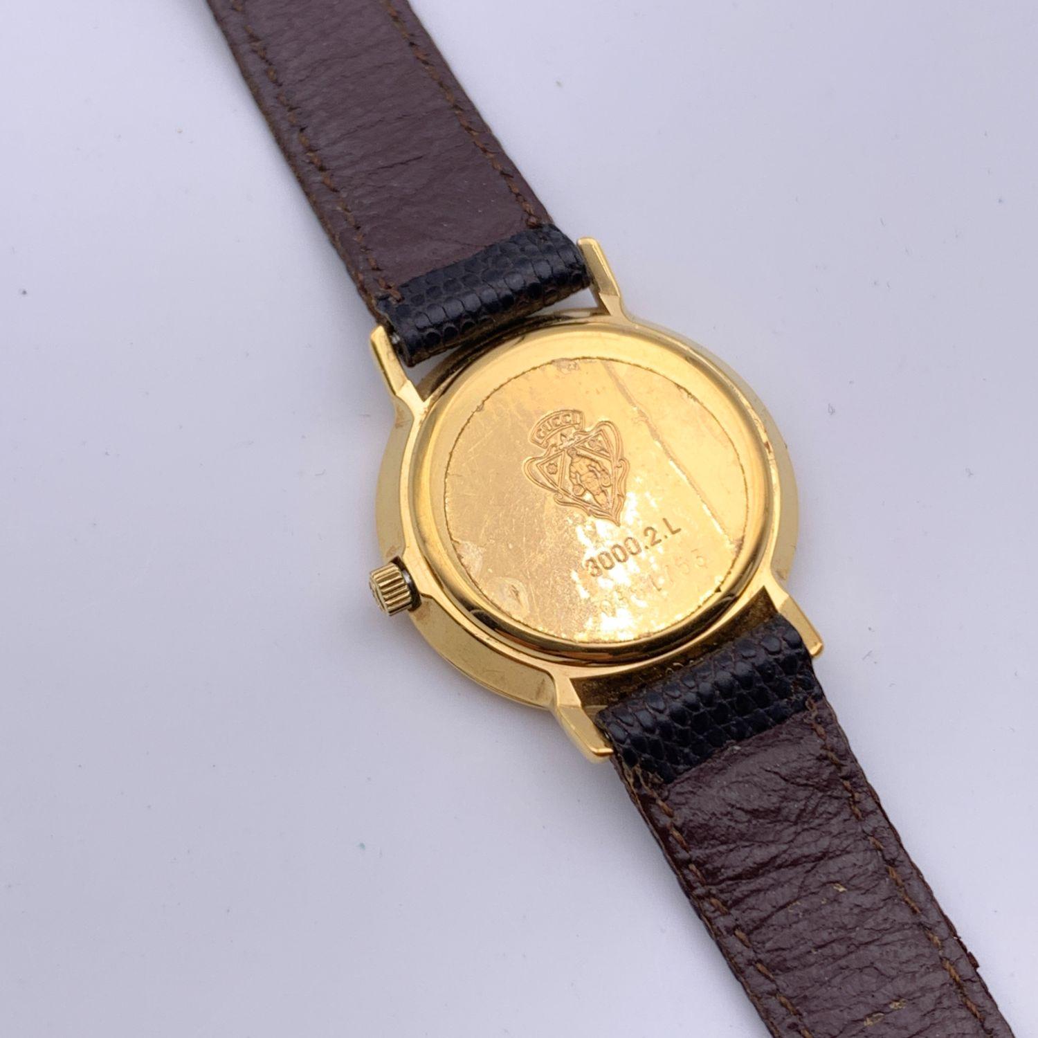 Gucci Vintage Gold Stainless Steel Web 3000.2.L Watch Leather Strap In Excellent Condition In Rome, Rome