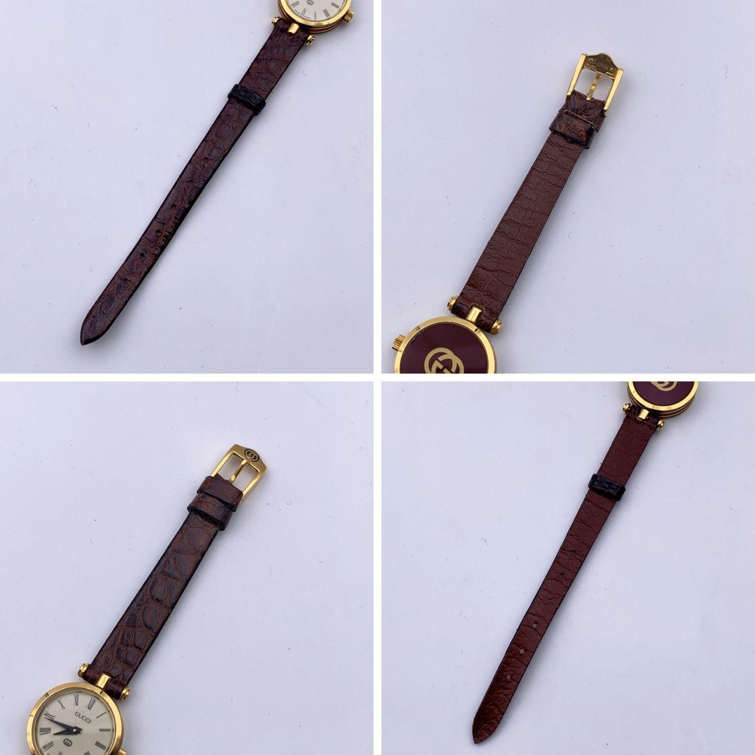 Gucci Vintage Gold Tone Stainless Steel Logo Watch Leather Strap In Excellent Condition In Rome, Rome
