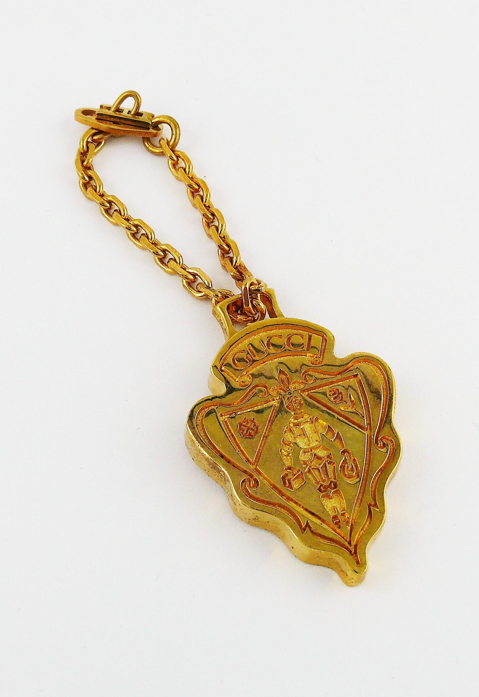 Vintage Gucci Vintage Goldfarben getöntes Wappen-Accessoire im Zustand „Gut“ in Nice, FR