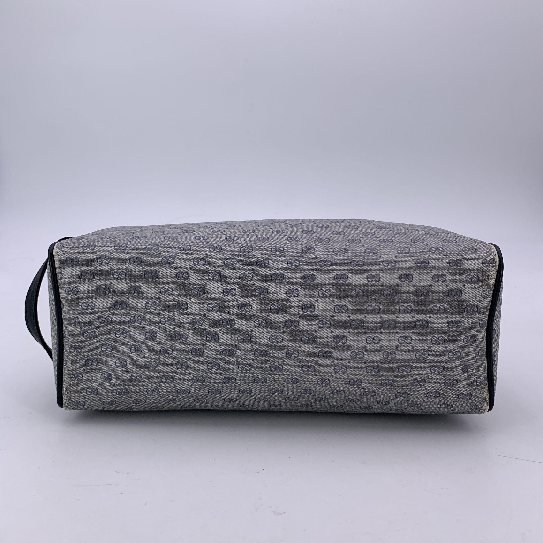 Gucci Vintage Gray Blue Monogram Canvas Clutch Wash Cosmetic Bag For Sale 3