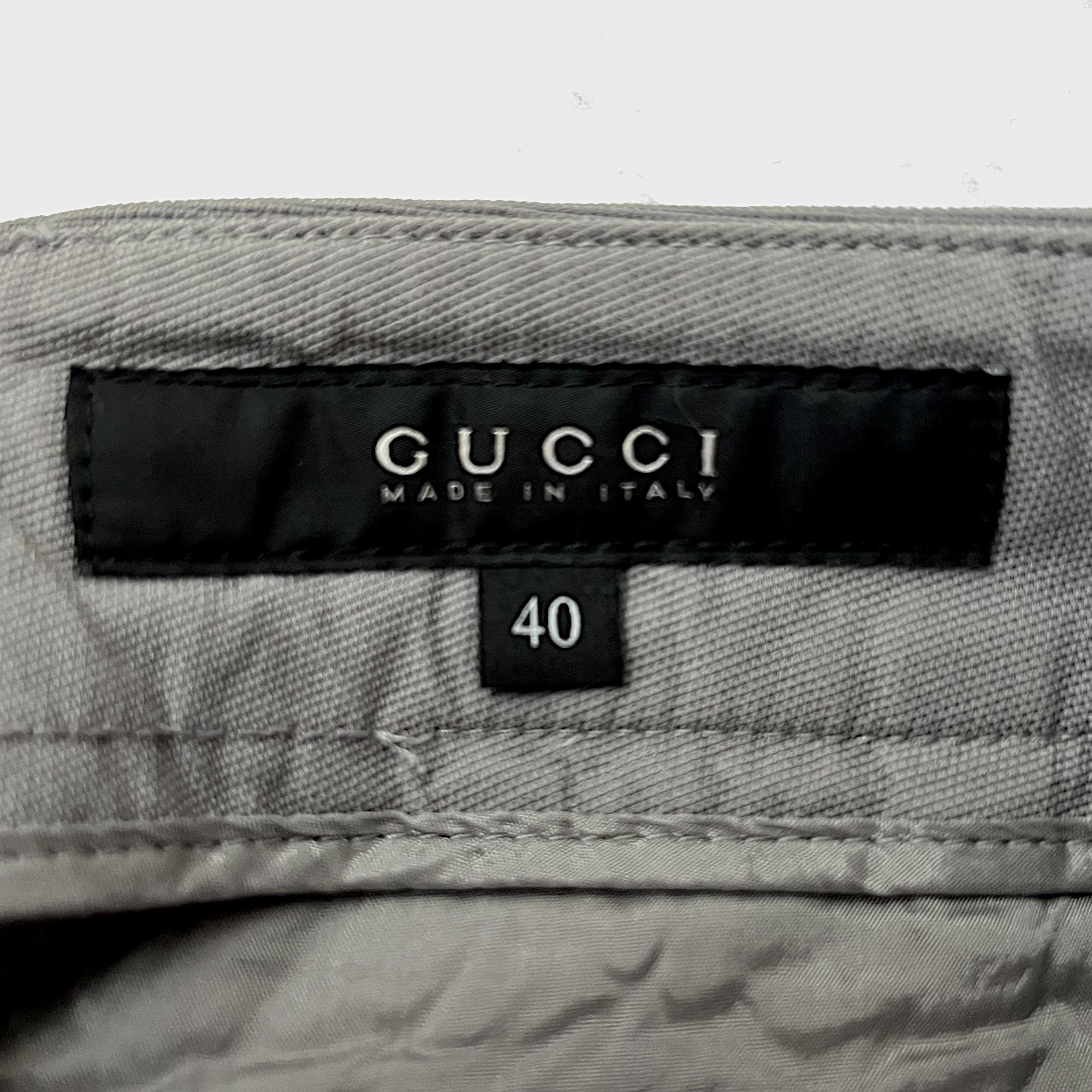 GUCCI - Pantalon croisé gris vintage avec rayures frontales  Taille 4US 36EU Excellent état - En vente à Cuggiono, MI