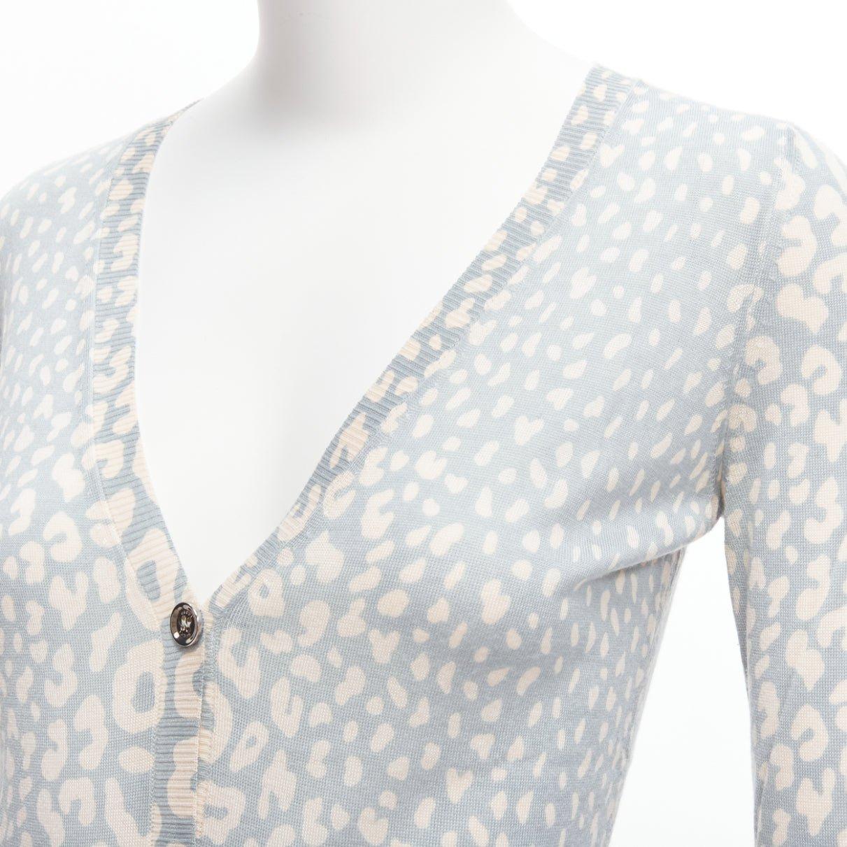 GUCCI Vintage verde azul estampado leopardo cachemira seda lana cardigan IT38 XS en venta 4