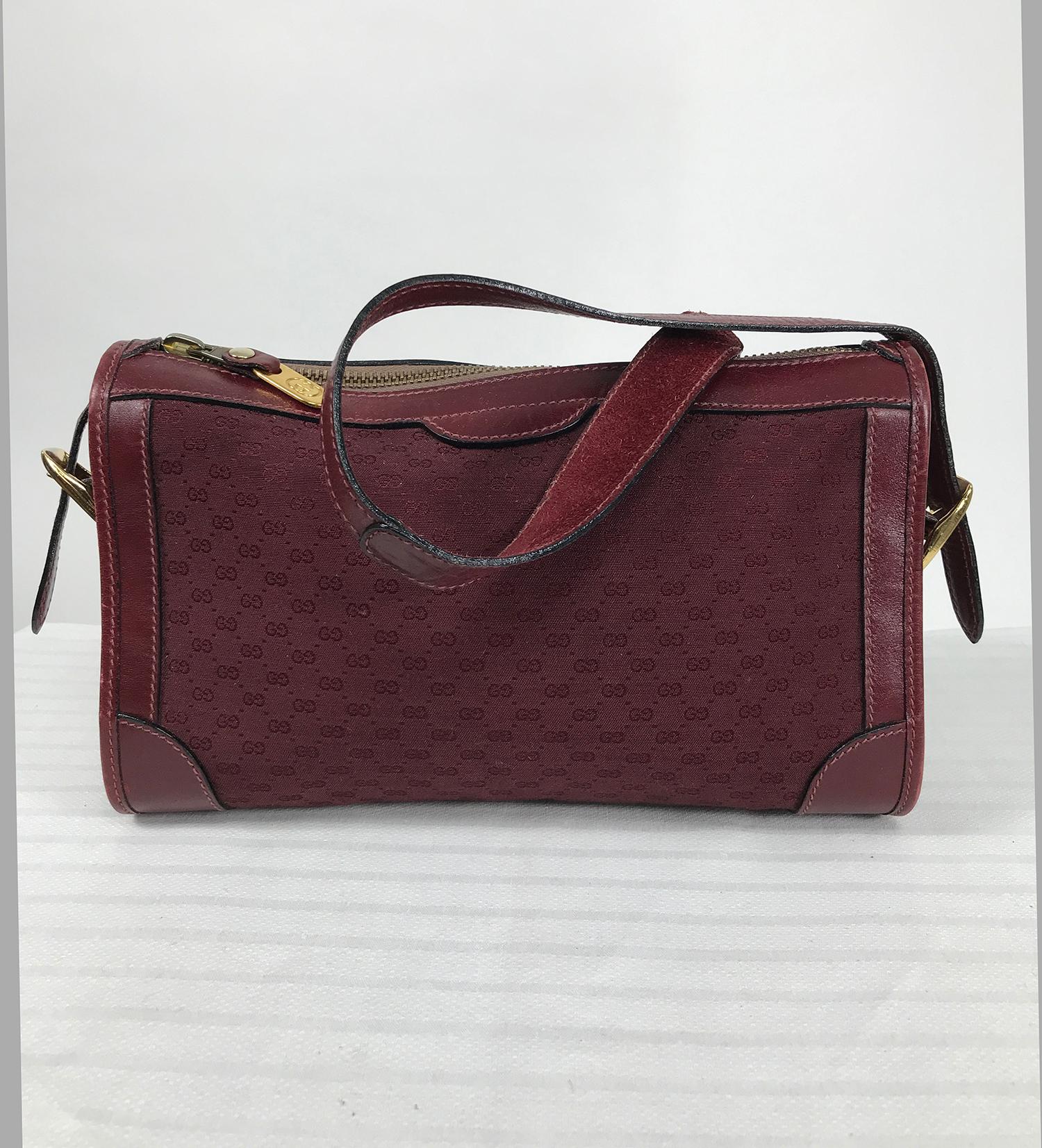 Gucci Vintage Gucci 1970s Burgundy Monogram Canvas & Leather shoulder Bag For Sale 8