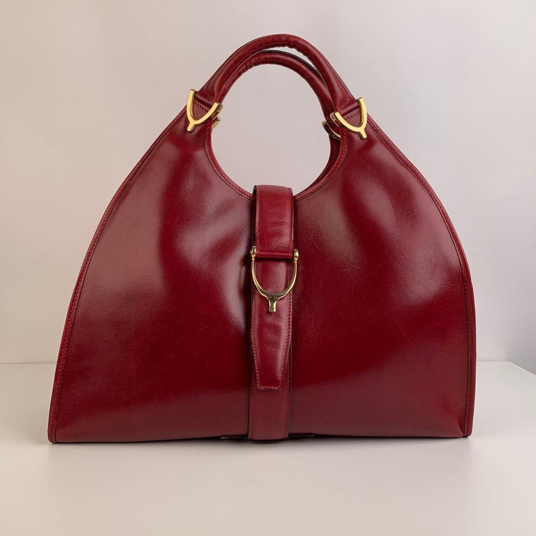 Gucci Vintage Hobo Rare Horsebit Leather Red Shoulder Bag For Sale at ...