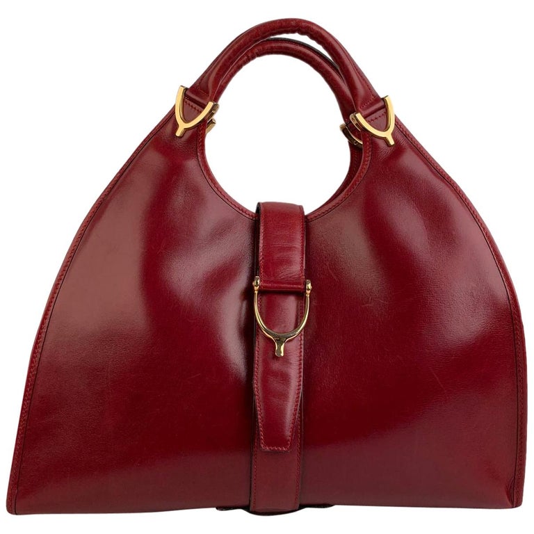 Gucci Vintage Hobo Rare Horsebit Leather Red Shoulder Bag For Sale at
