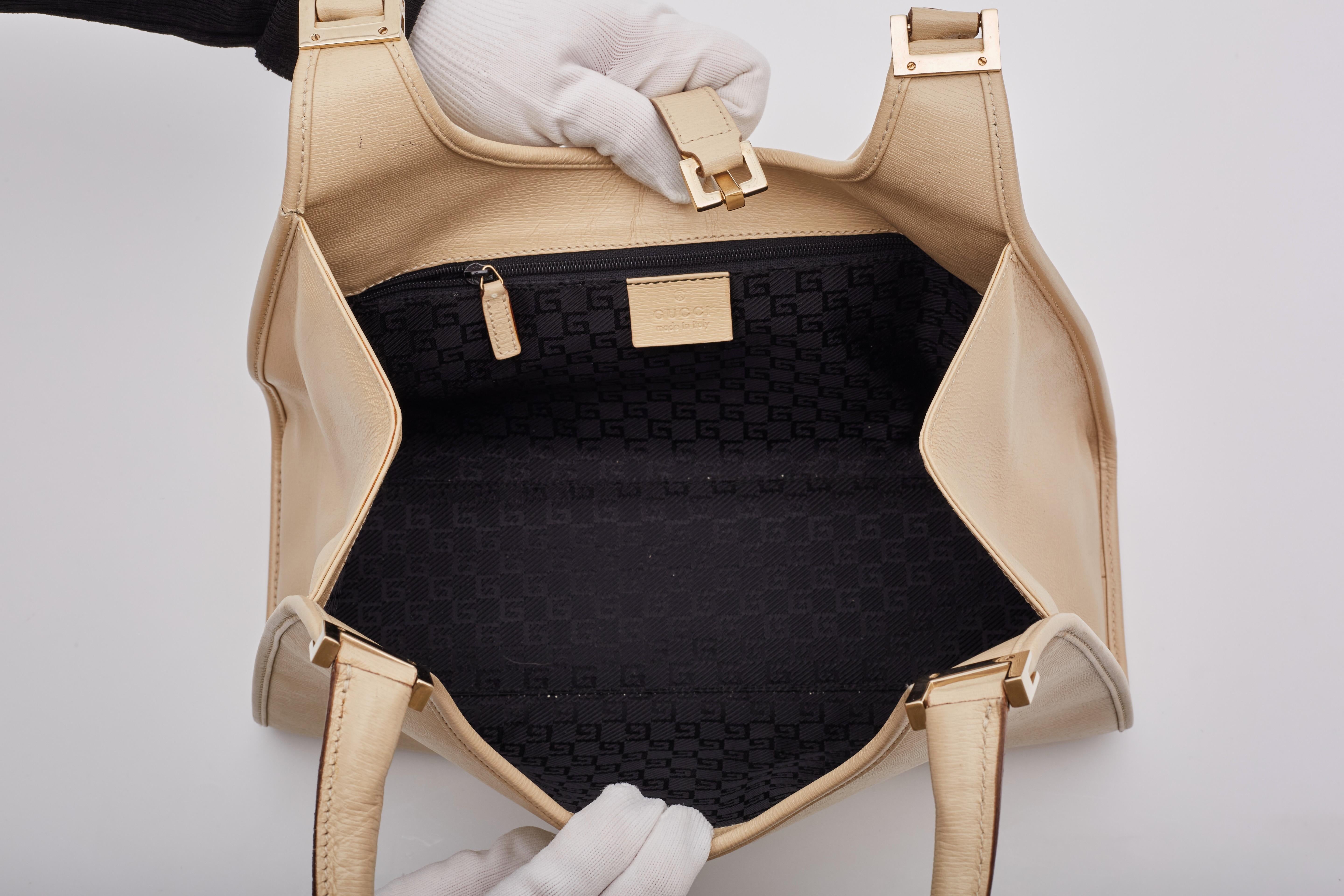 Gucci Vintage Jackie Bardot Bag Beige Grained Leather 3