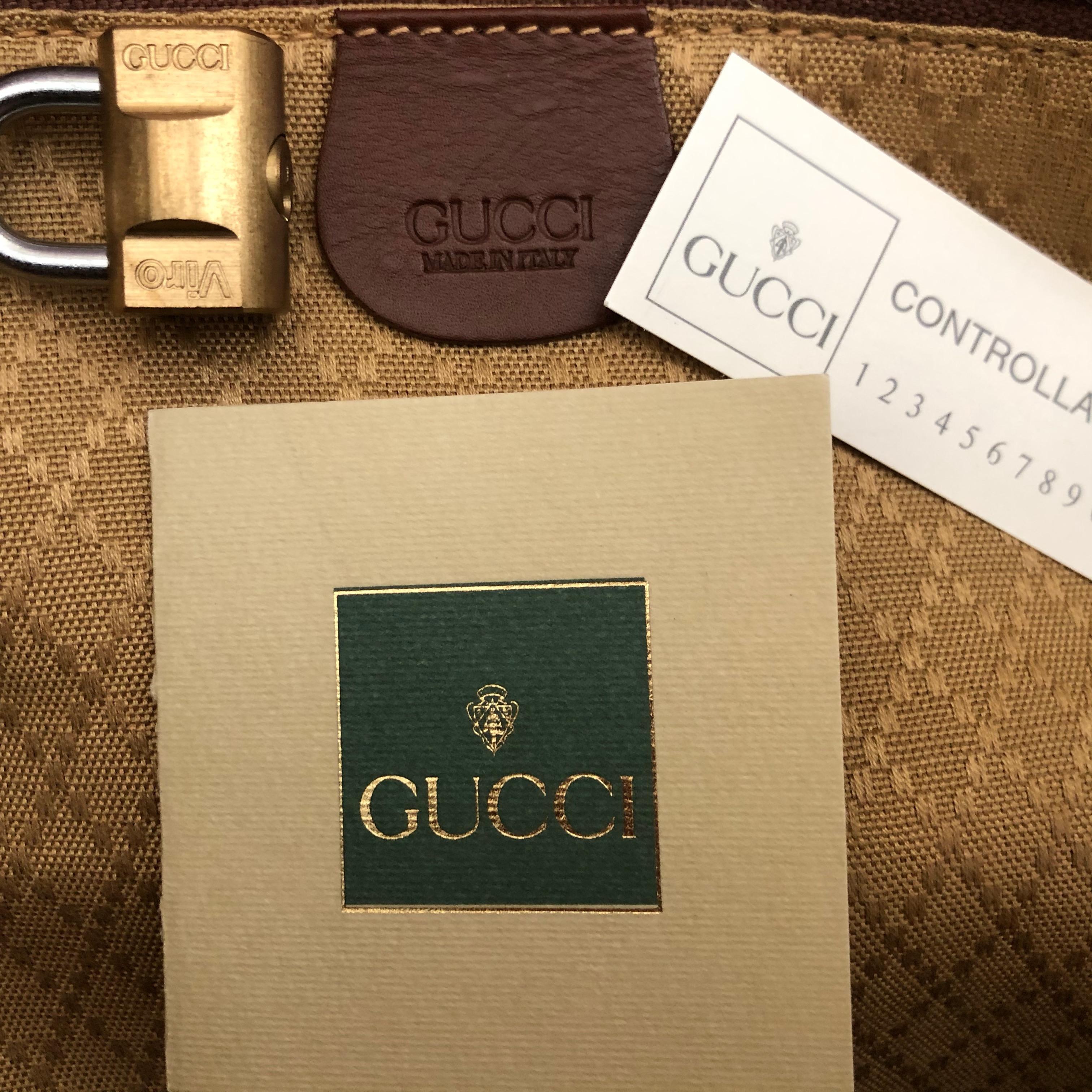 Gucci Vintage Large Men's Leather Trimmed Black Suede Travel Bag For Sale 5