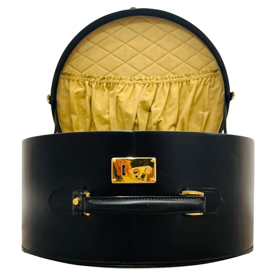 Gucci Savoy small hat box in dark blue leather