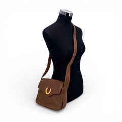 Gucci Vintage Light Brown Leather Gold Metal Horseshoe Messenger Bag