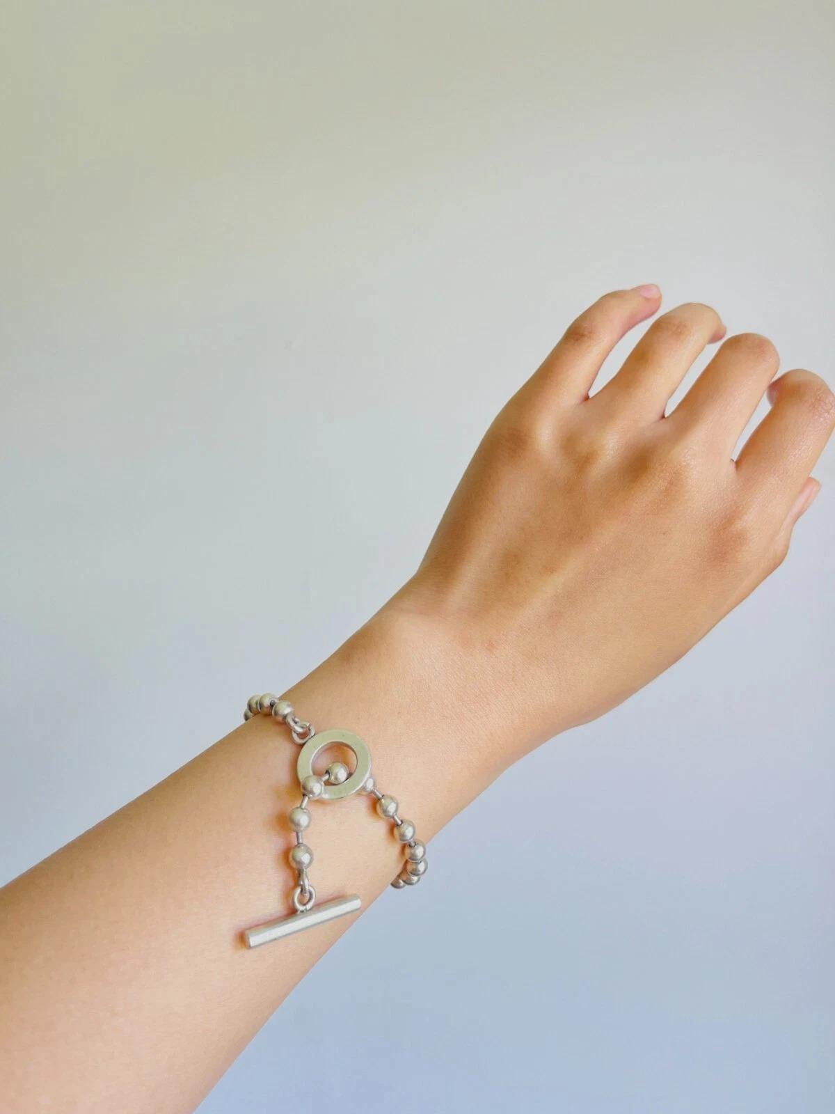 Gucci Vintage Logo Boule Circle Ball Dots Bracciale a Catena in Argento Sterling Taglia 24 In condizioni buone in vendita a Wokingham, England