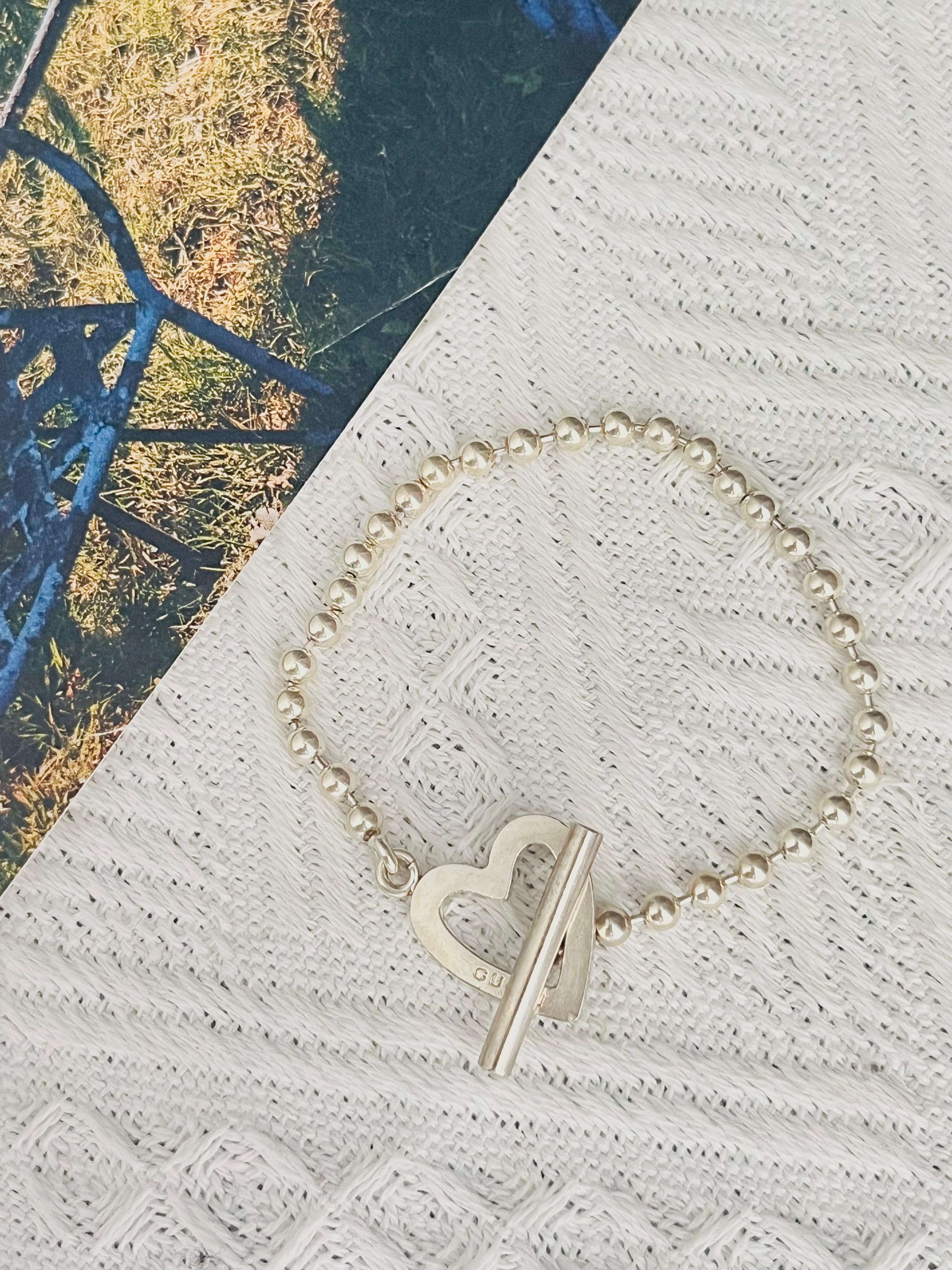 Art Deco Gucci Vintage Logo Boule Heart Love Ball Dots Chain Sterling Silver Bracelet For Sale