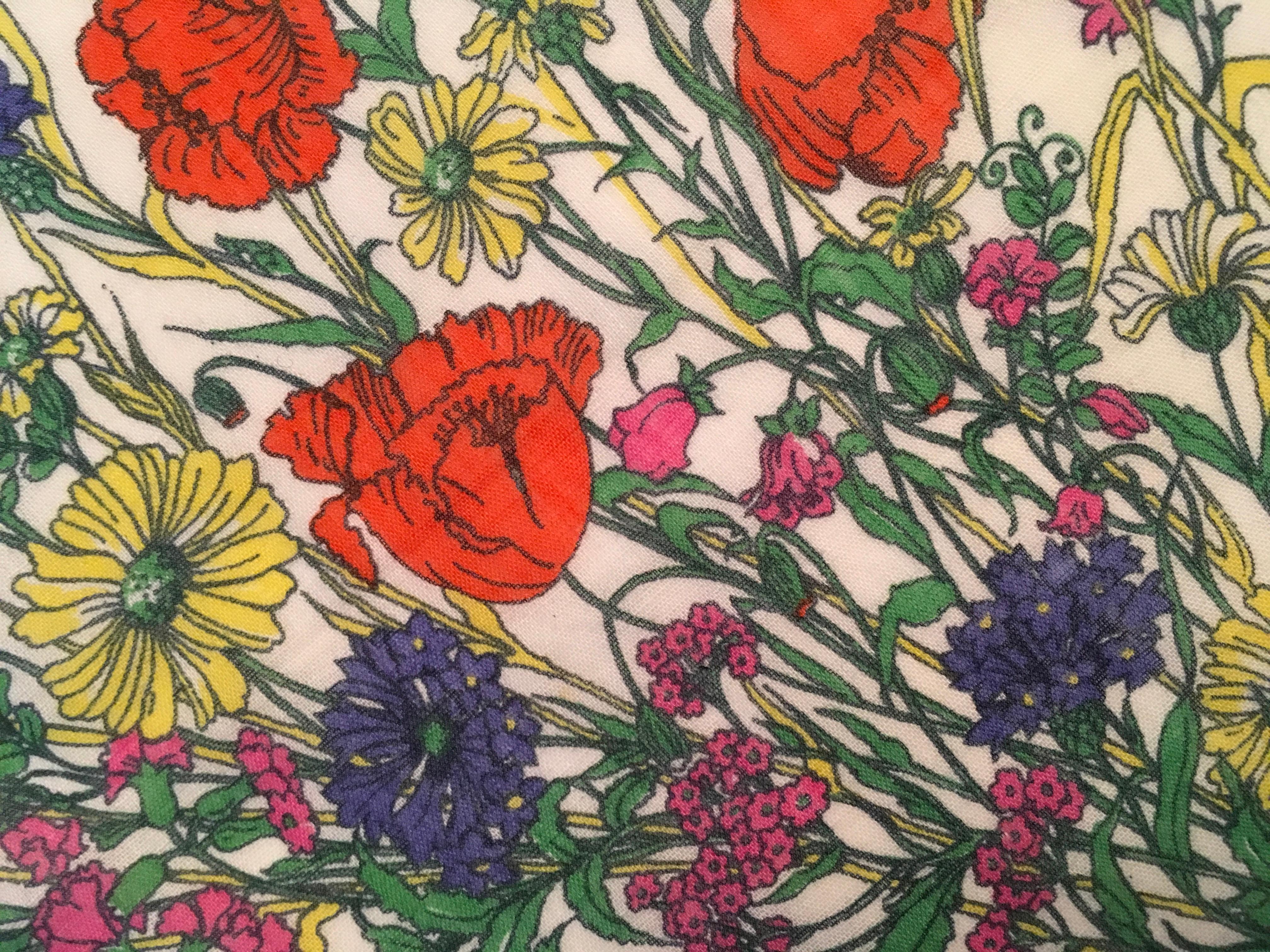 Gucci Vintage Mint Condition Cotton Scarf For Sale 6