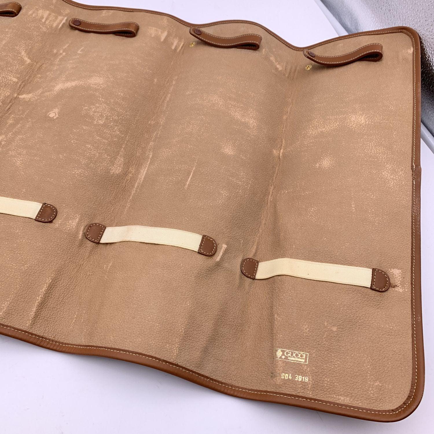 Gucci Vintage Monogram Canvas Travel Tie Holder Case with Defects In Fair Condition For Sale In Rome, Rome