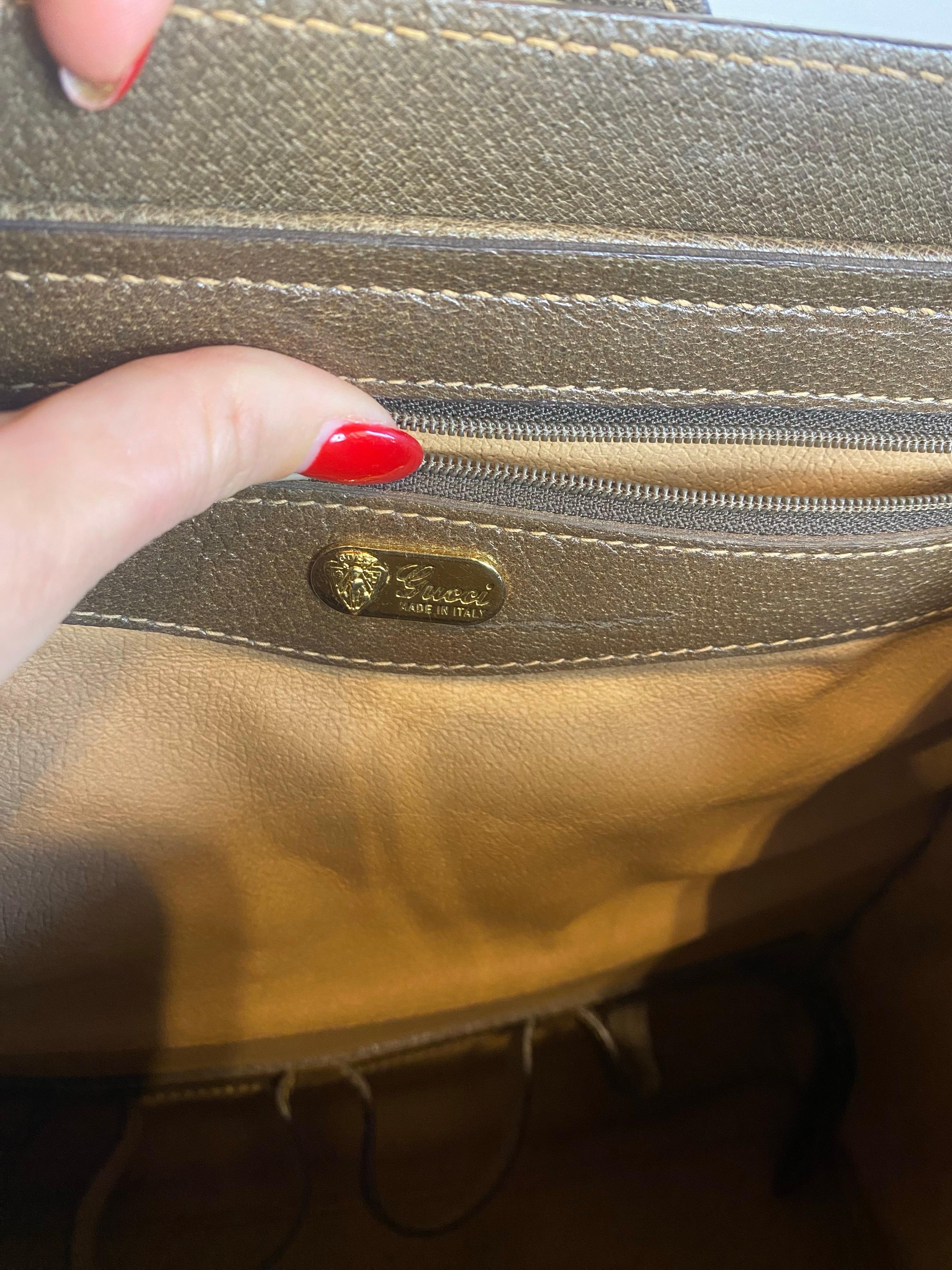 Gucci vintage monogram small Trunk 9