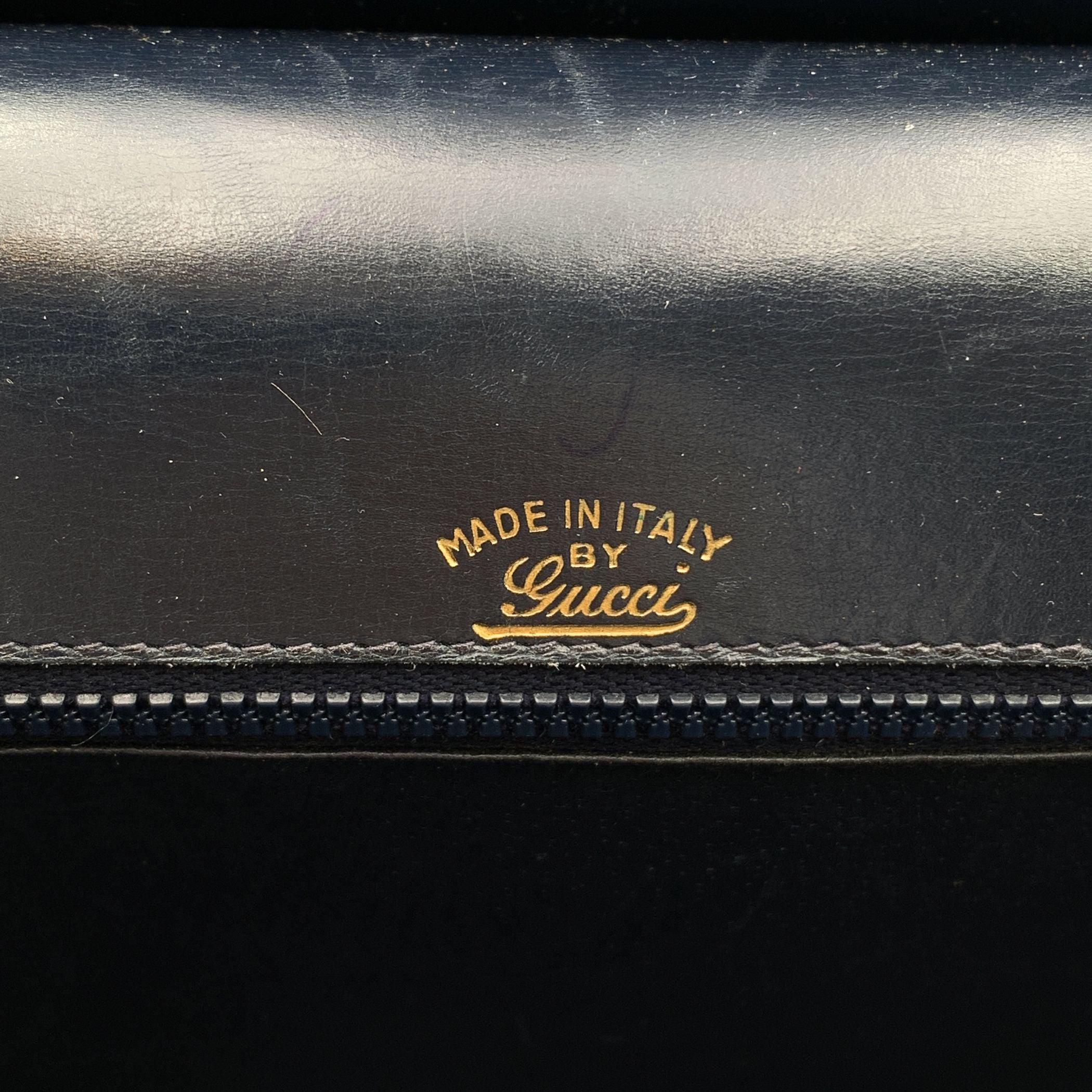 Gucci Vintage Navy Blue Leather Bamboo Flap Shoulder Bag In Good Condition In Rome, Rome