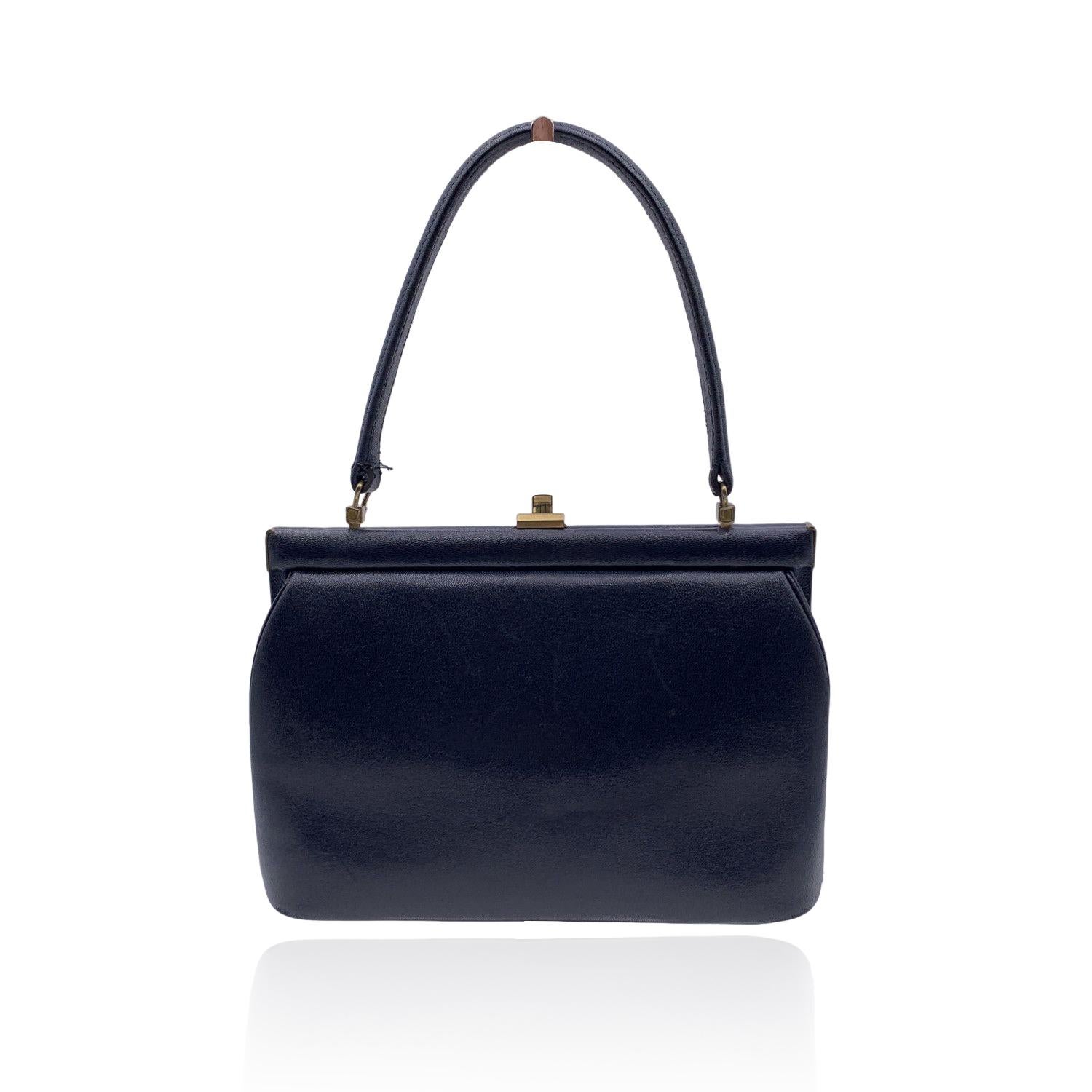Gucci Vintage Navy Blue Leather Handbag Top Handle Framed Bag In Good Condition In Rome, Rome