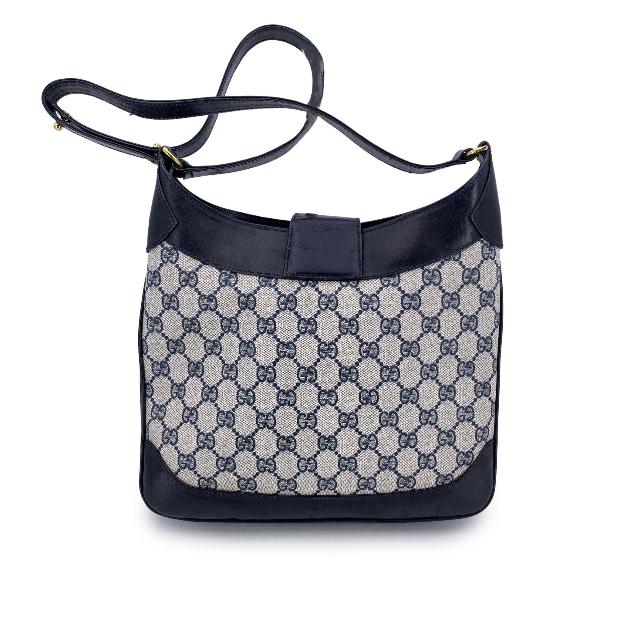 Gucci Vintage Marineblau Monogram Canvas Logo Umhängetasche Tote (Schwarz) im Angebot
